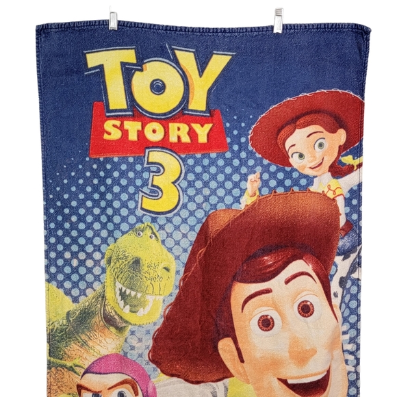 Disney Pixar Toy Story 3 Vintage Beach Pool Graphic Oversized Towl - Picture 3 of 15